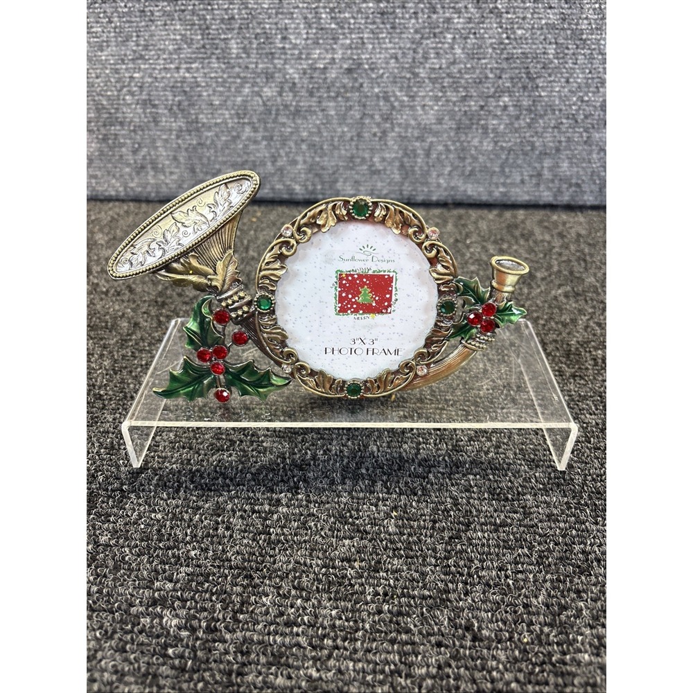 Sunflower Designs~Christmas Bugle w/Holly and‎ a 3x3 Picture Frame